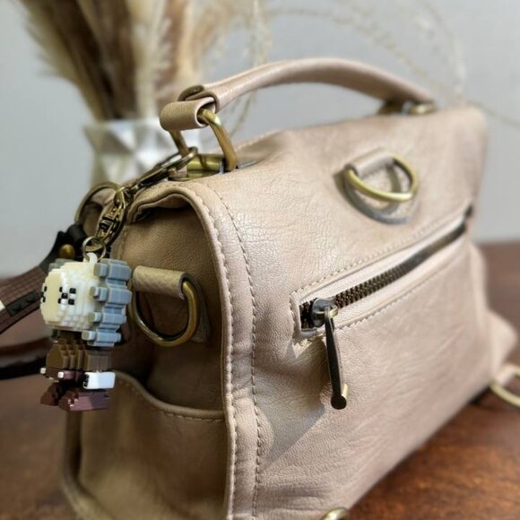 URBAN CHIC Bag-Backpack – Freedom of Style in Every Move - Picture 7 of 13